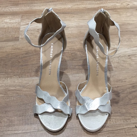 Shoes - Silver heels